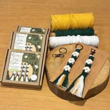 Hearts and Pearls macrame daisy chain keyring workshop